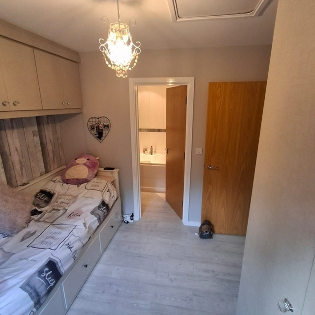 Images for Stoneclough Rise, Radcliffe, Manchester EAID:0c021585af0b9d676445b7c53ff3beb9 BID:1