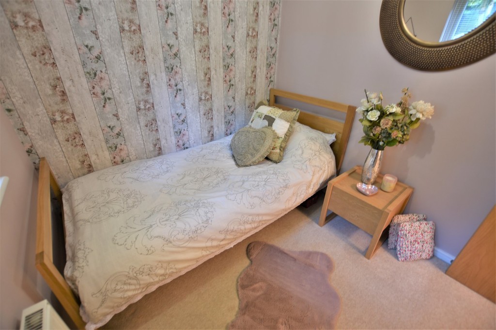 Images for Stoneclough Rise, Radcliffe, Manchester EAID:0c021585af0b9d676445b7c53ff3beb9 BID:1