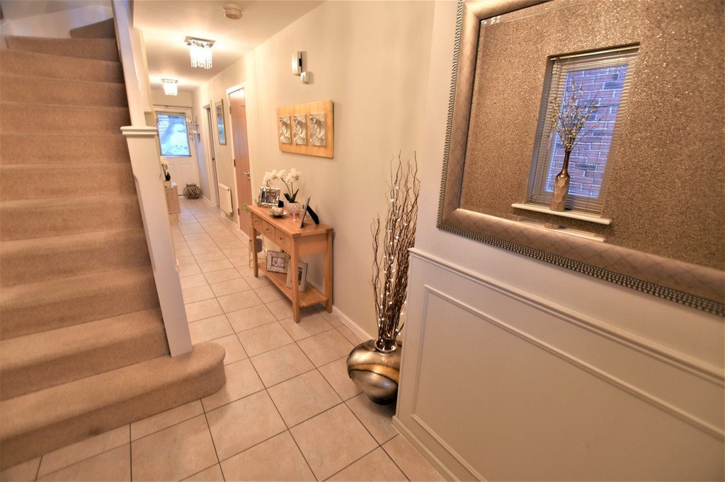 Images for Stoneclough Rise, Radcliffe, Manchester EAID:0c021585af0b9d676445b7c53ff3beb9 BID:1
