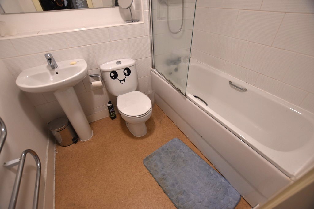 Images for Woden Street  Salford Greater Manchester EAID:0c021585af0b9d676445b7c53ff3beb9 BID:1