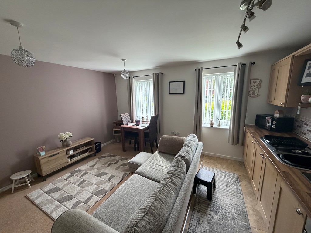 Images for Mill Court Drive Radcliffe Manchester Lancashire EAID:0c021585af0b9d676445b7c53ff3beb9 BID:1