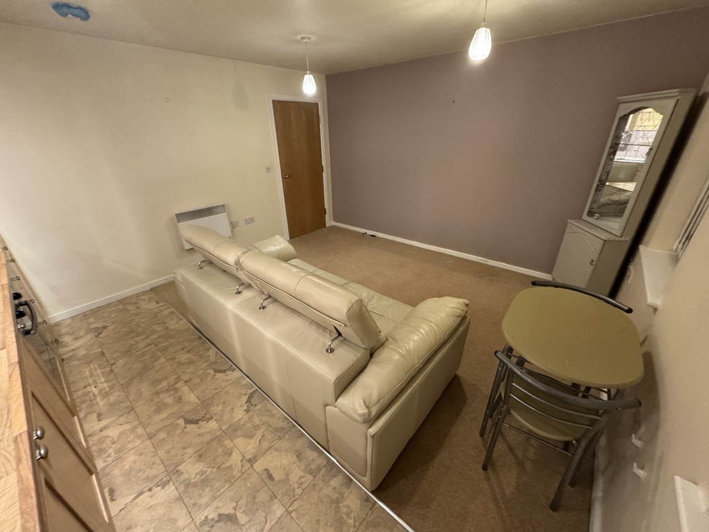 Images for Mill Court Drive Radcliffe Manchester Lancashire EAID:0c021585af0b9d676445b7c53ff3beb9 BID:1