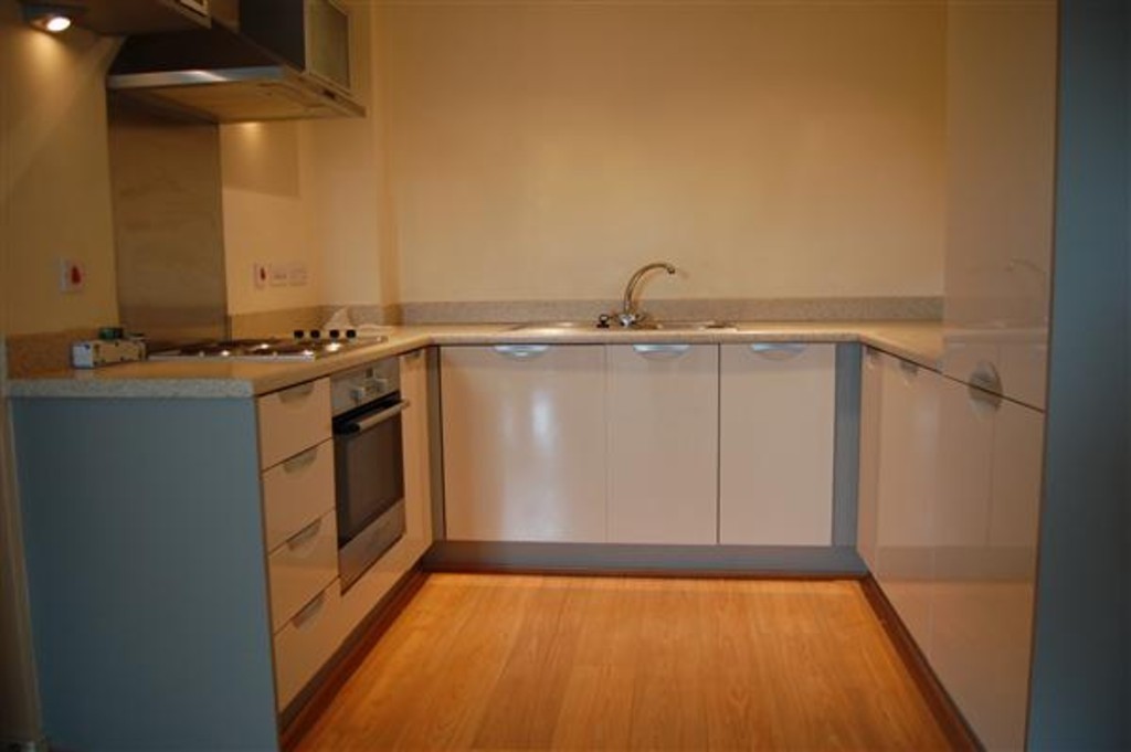 Images for The Decks  Runcorn Cheshire EAID:0c021585af0b9d676445b7c53ff3beb9 BID:1