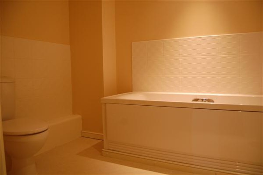 Images for The Decks  Runcorn Cheshire EAID:0c021585af0b9d676445b7c53ff3beb9 BID:1