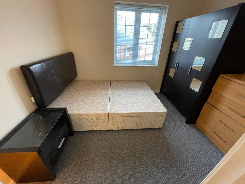 Images for Brathey Place Radcliffe Manchester Lancashire EAID:0c021585af0b9d676445b7c53ff3beb9 BID:1