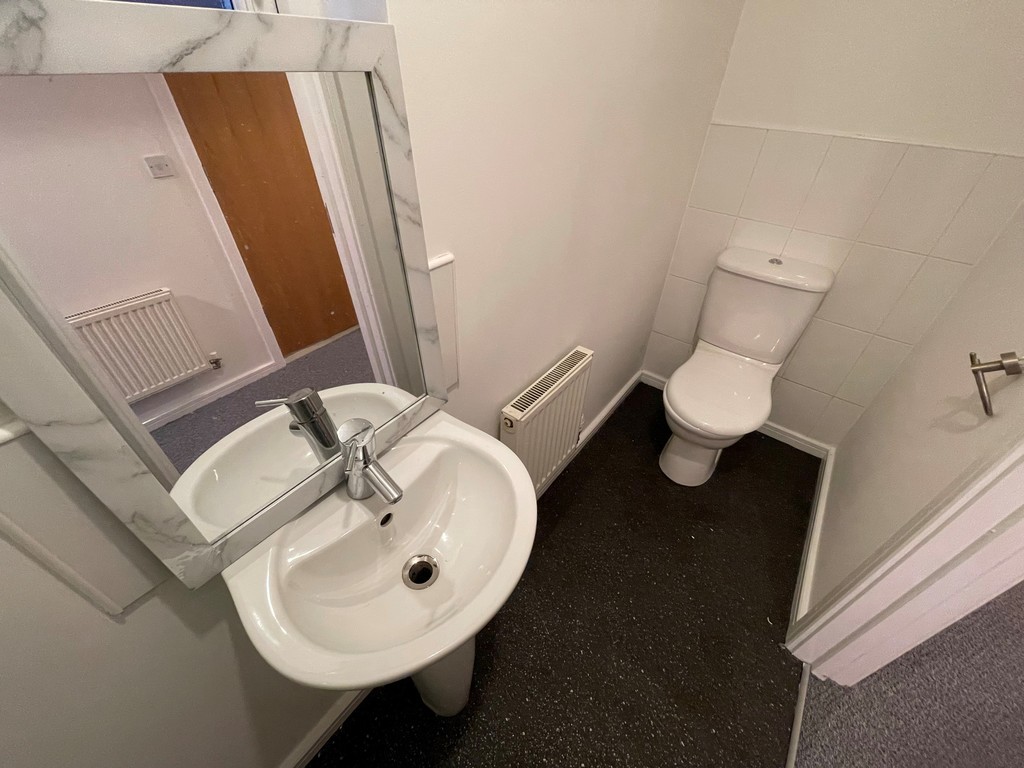 Images for Langbourne Close Radcliffe Manchester Lancashire EAID:0c021585af0b9d676445b7c53ff3beb9 BID:1