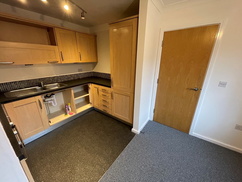 Images for Langbourne Close Radcliffe Manchester Lancashire EAID:0c021585af0b9d676445b7c53ff3beb9 BID:1