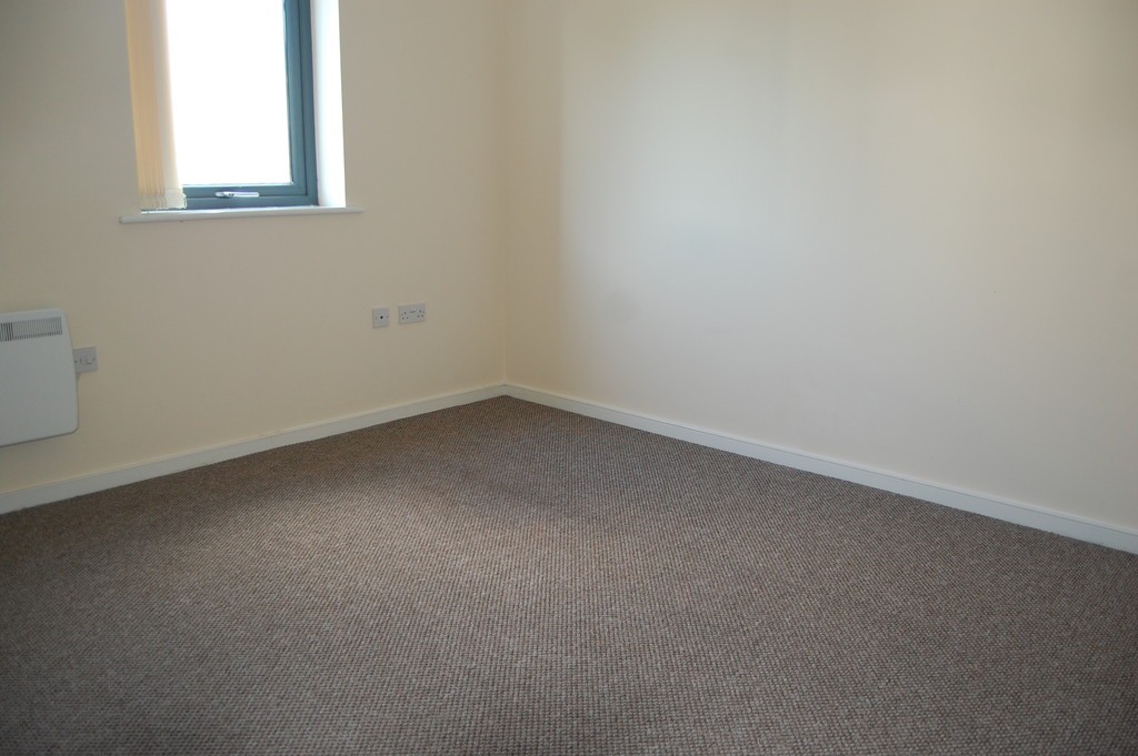 Images for The Decks  Runcorn Cheshire EAID:0c021585af0b9d676445b7c53ff3beb9 BID:1