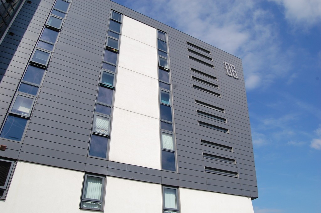 Images for The Decks  Runcorn Cheshire EAID:0c021585af0b9d676445b7c53ff3beb9 BID:1
