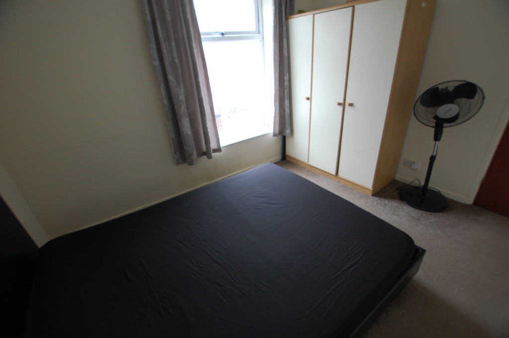 Images for Market Street Little Lever Bolton Lancashire EAID:0c021585af0b9d676445b7c53ff3beb9 BID:1