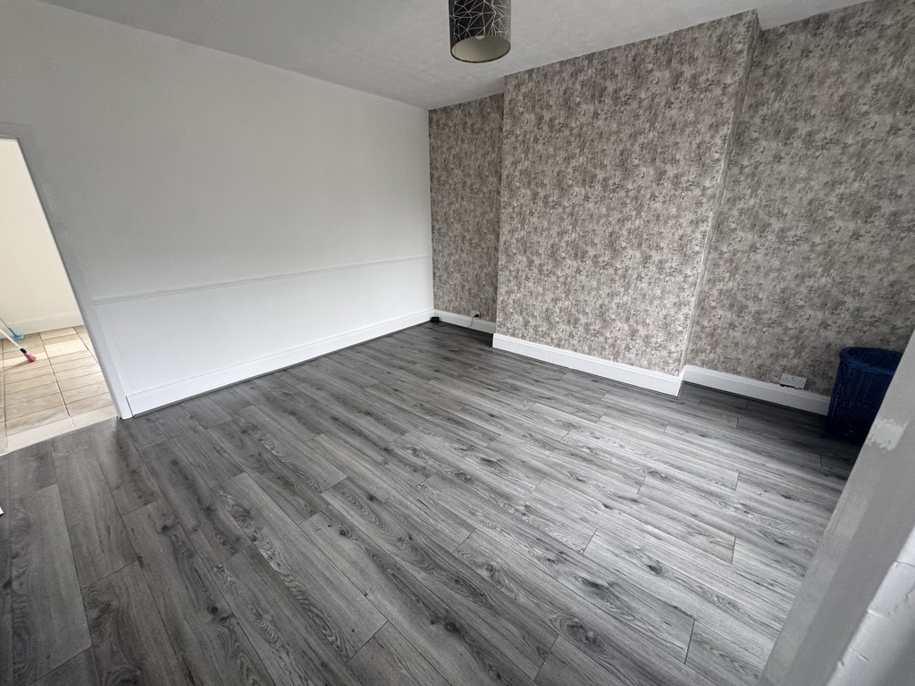 Images for Ash Grove  Bolton Lancashire EAID:0c021585af0b9d676445b7c53ff3beb9 BID:1