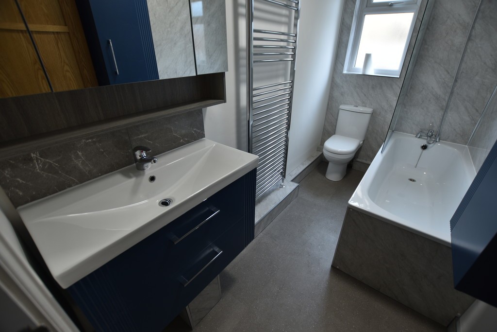 Images for Flat 2 30 Park Road EAID:0c021585af0b9d676445b7c53ff3beb9 BID:1