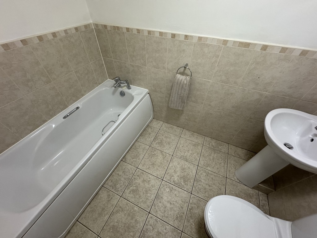 Images for Grosvenor Road Swinton Manchester Greater Manchester EAID:0c021585af0b9d676445b7c53ff3beb9 BID:1