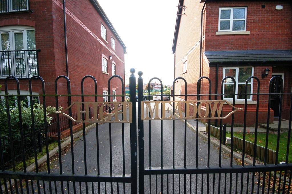 Images for Grosvenor Road Swinton Manchester Greater Manchester EAID:0c021585af0b9d676445b7c53ff3beb9 BID:1