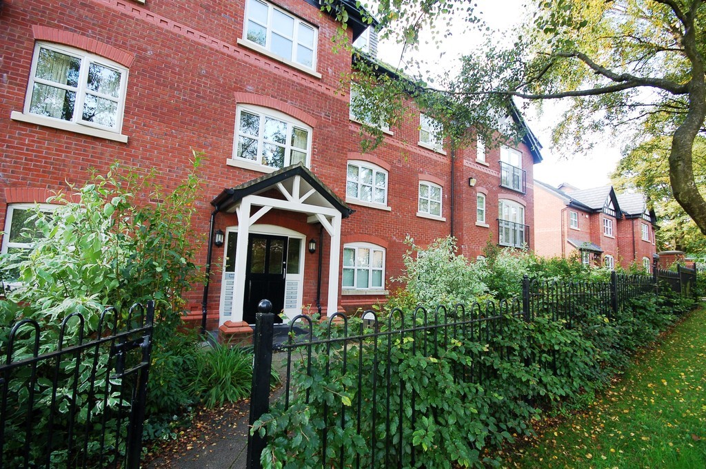 Images for Grosvenor Road Swinton Manchester Greater Manchester EAID:0c021585af0b9d676445b7c53ff3beb9 BID:1