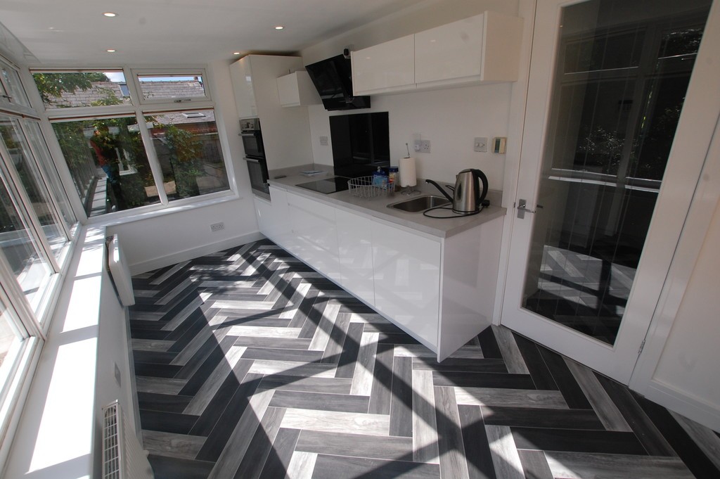 Images for Swinton, Manchester EAID:0c021585af0b9d676445b7c53ff3beb9 BID:1