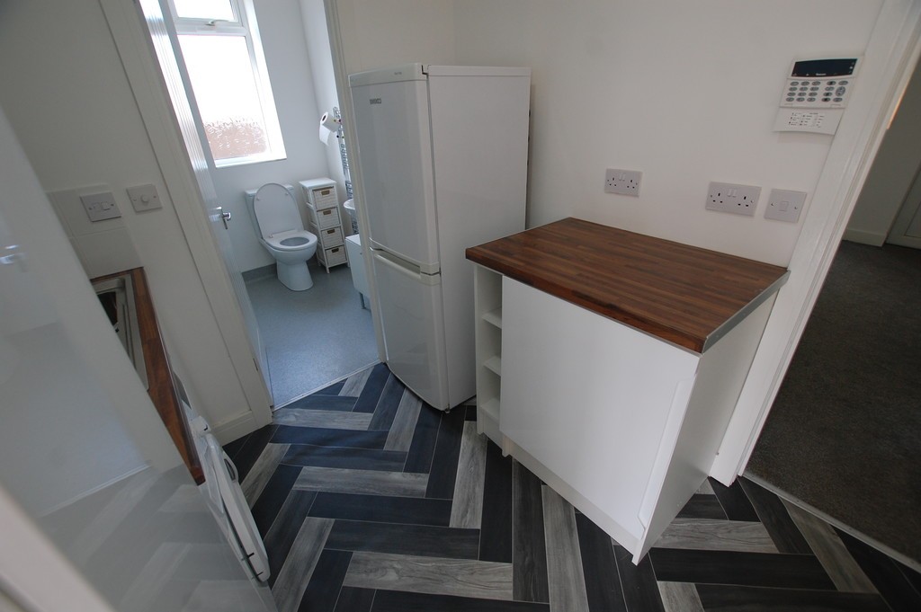 Images for Swinton, Manchester EAID:0c021585af0b9d676445b7c53ff3beb9 BID:1