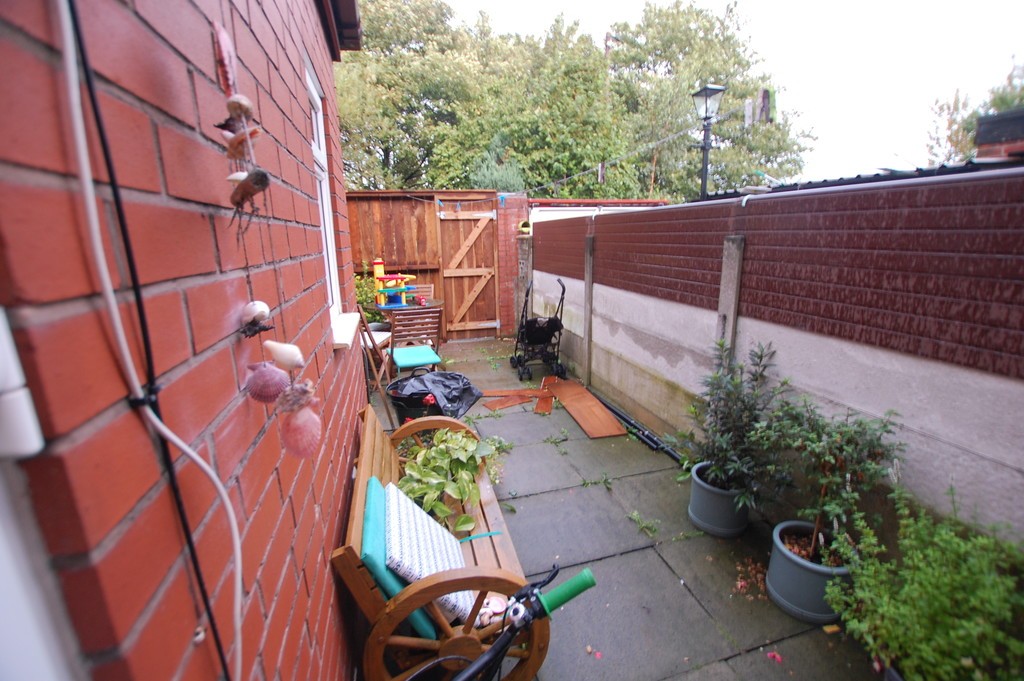 Images for Lord Street, Kearsley, Bolton EAID:0c021585af0b9d676445b7c53ff3beb9 BID:1