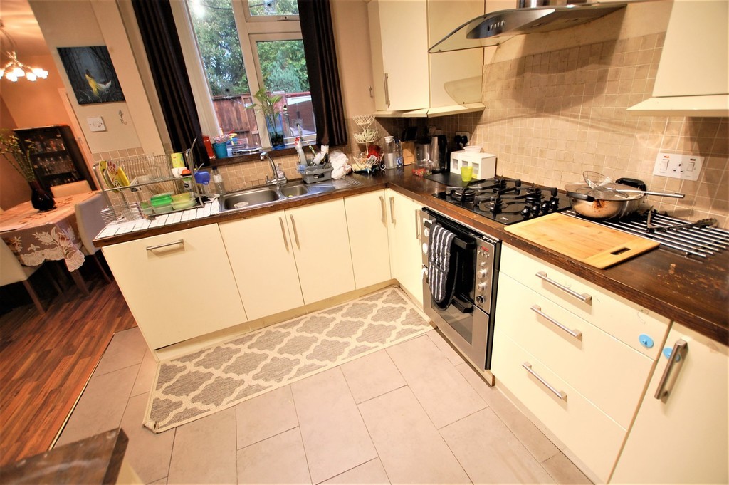 Images for Lord Street, Kearsley, Bolton EAID:0c021585af0b9d676445b7c53ff3beb9 BID:1