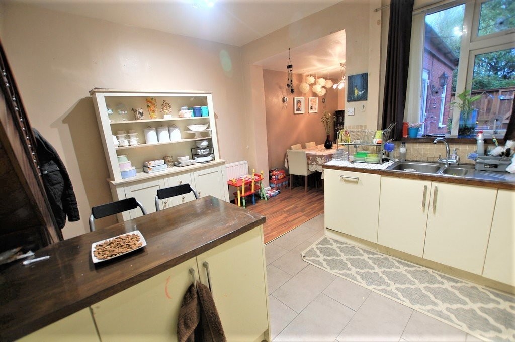 Images for Lord Street, Kearsley, Bolton EAID:0c021585af0b9d676445b7c53ff3beb9 BID:1
