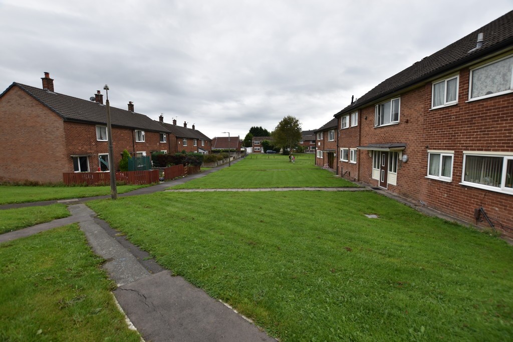 Images for First Avenue, Little Lever, Bolton EAID:0c021585af0b9d676445b7c53ff3beb9 BID:1