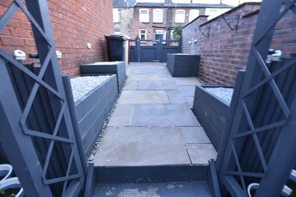 Images for Roslin Gardens, Bolton EAID:0c021585af0b9d676445b7c53ff3beb9 BID:1