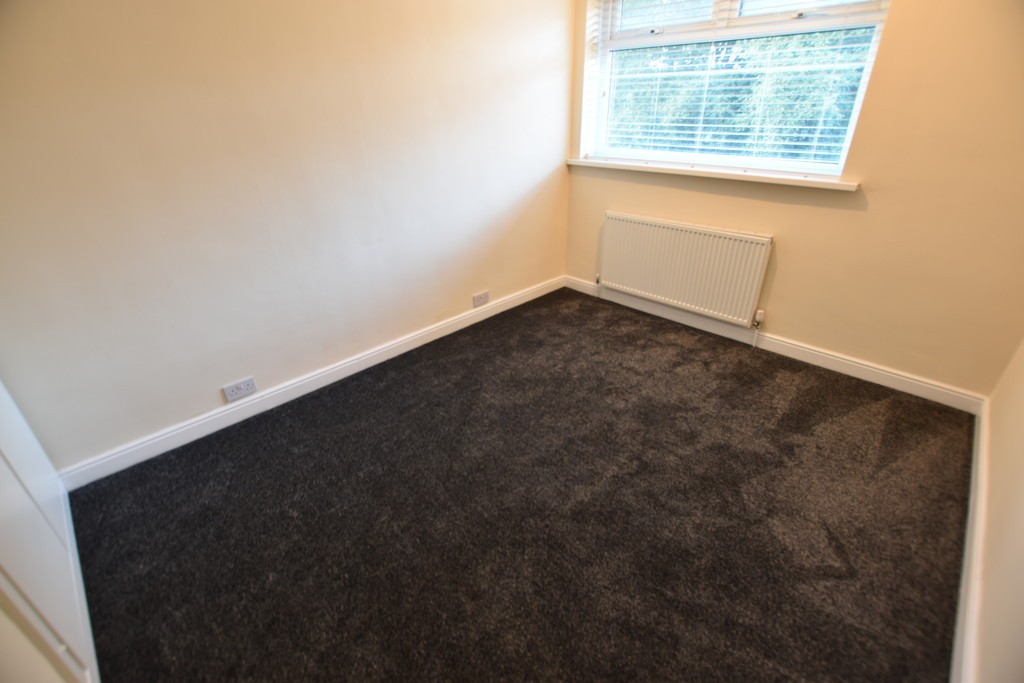 Images for Roslin Gardens, Bolton EAID:0c021585af0b9d676445b7c53ff3beb9 BID:1