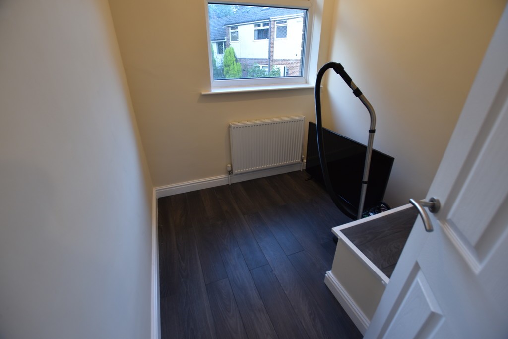 Images for Roslin Gardens, Bolton EAID:0c021585af0b9d676445b7c53ff3beb9 BID:1