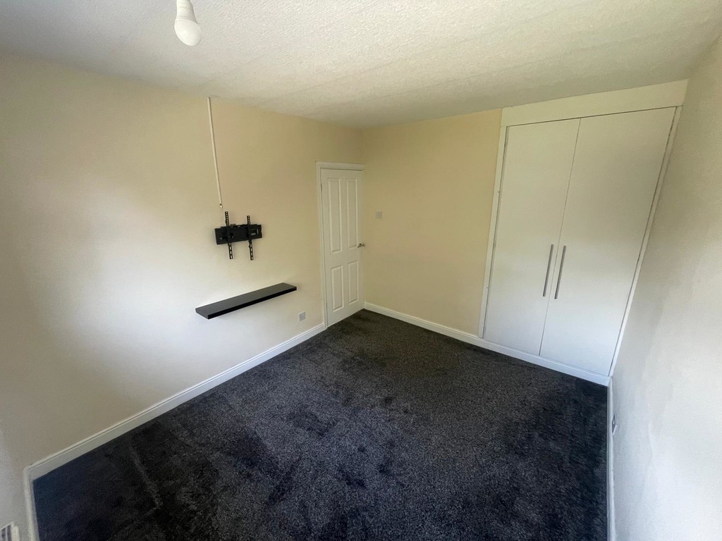 Images for Roslin Gardens, Bolton EAID:0c021585af0b9d676445b7c53ff3beb9 BID:1