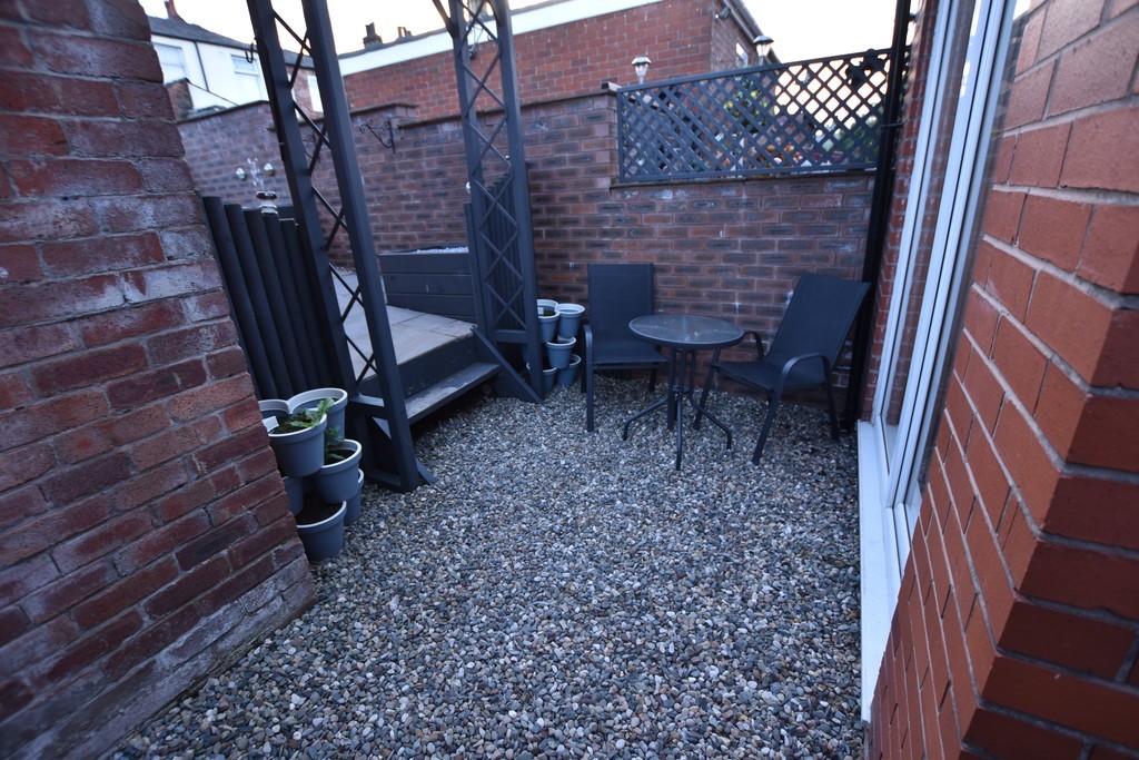 Images for Roslin Gardens, Bolton EAID:0c021585af0b9d676445b7c53ff3beb9 BID:1