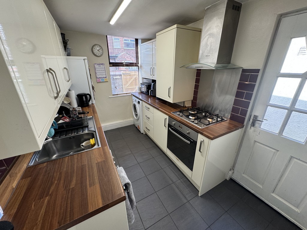 Images for Clarendon Road, Swinton, Manchester EAID:0c021585af0b9d676445b7c53ff3beb9 BID:1