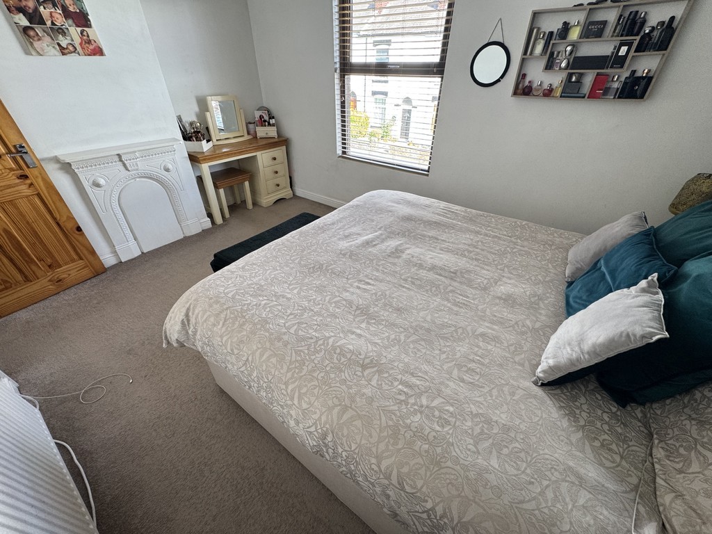 Images for Clarendon Road, Swinton, Manchester EAID:0c021585af0b9d676445b7c53ff3beb9 BID:1