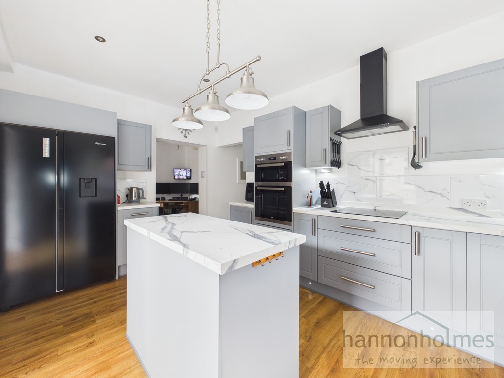 Images for Marsh Road, Little Lever, Bolton EAID:0c021585af0b9d676445b7c53ff3beb9 BID:1