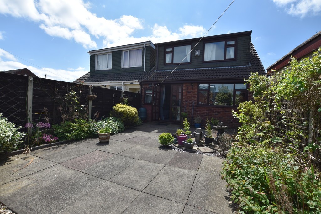 Images for Rydal Road, Little Lever, Bolton EAID:0c021585af0b9d676445b7c53ff3beb9 BID:1