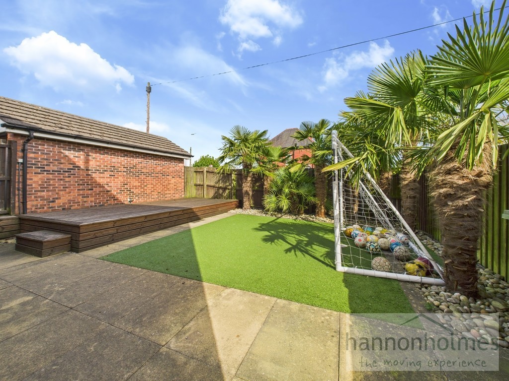 Images for Redwood Close, Bolton EAID:0c021585af0b9d676445b7c53ff3beb9 BID:1