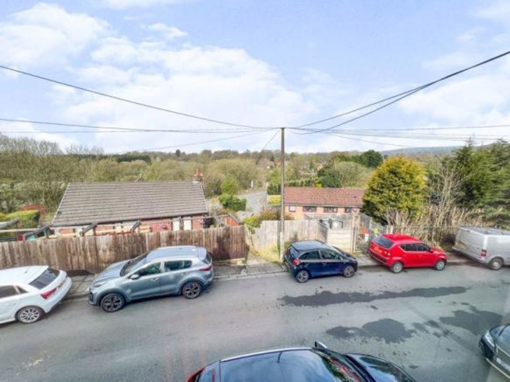 Images for Lostock, Bolton EAID:0c021585af0b9d676445b7c53ff3beb9 BID:1