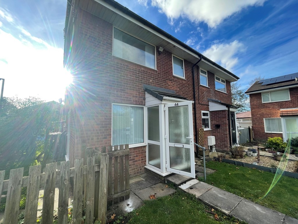 Images for Surrey Close, Little Lever, Bolton EAID:0c021585af0b9d676445b7c53ff3beb9 BID:1