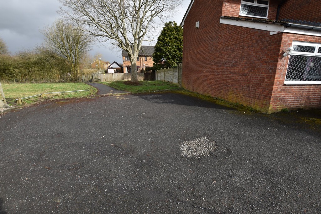 Images for Surrey Close, Little Lever, Bolton EAID:0c021585af0b9d676445b7c53ff3beb9 BID:1