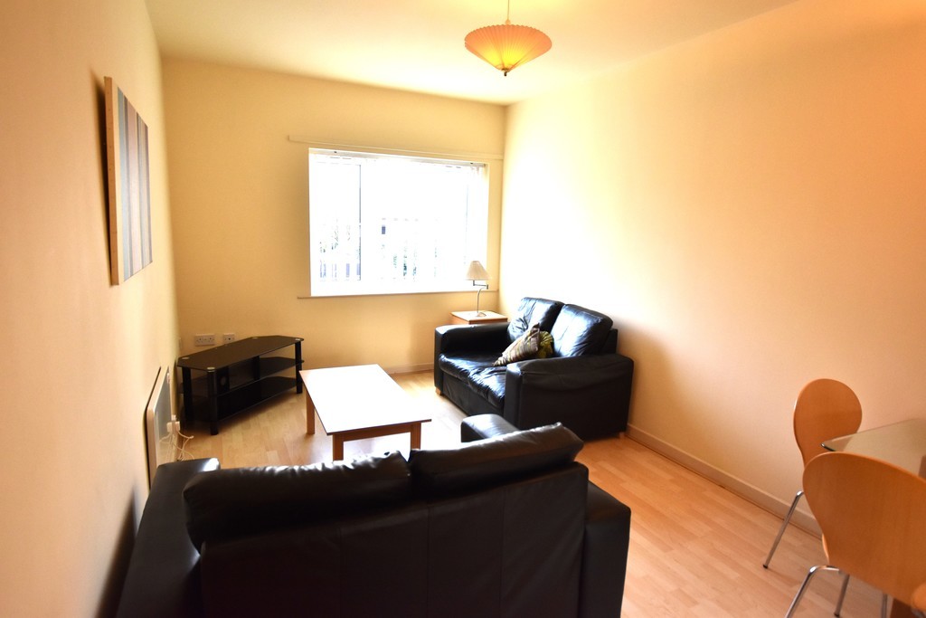 Images for Swinton, Manchester EAID:0c021585af0b9d676445b7c53ff3beb9 BID:1