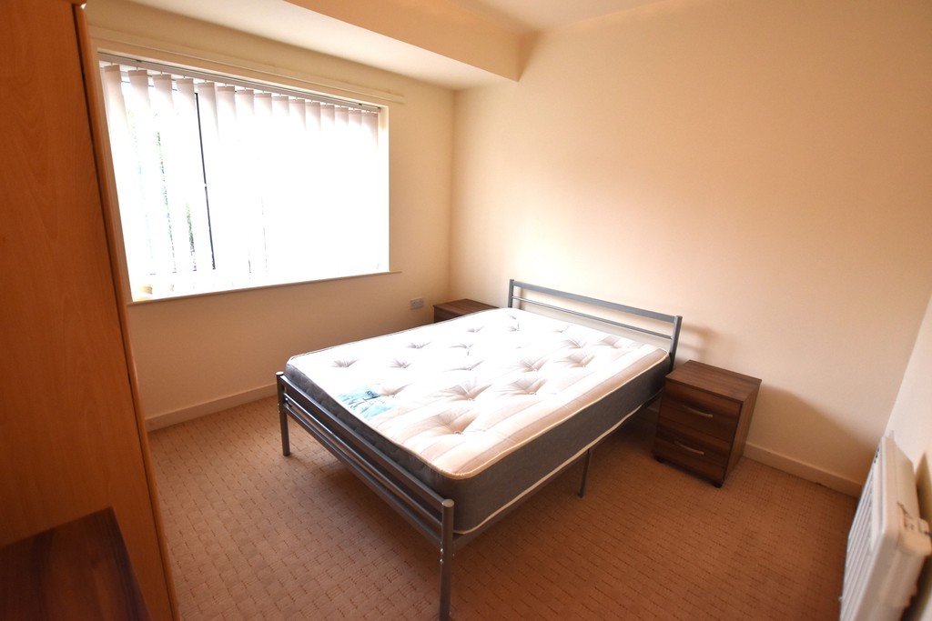 Images for Swinton, Manchester EAID:0c021585af0b9d676445b7c53ff3beb9 BID:1