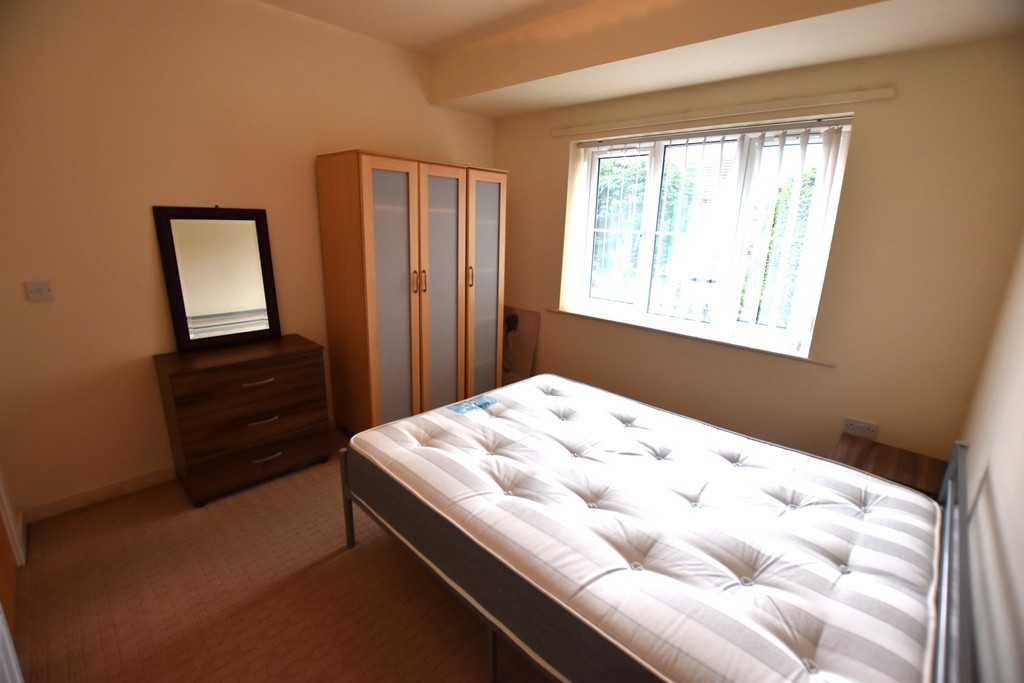 Images for Swinton, Manchester EAID:0c021585af0b9d676445b7c53ff3beb9 BID:1