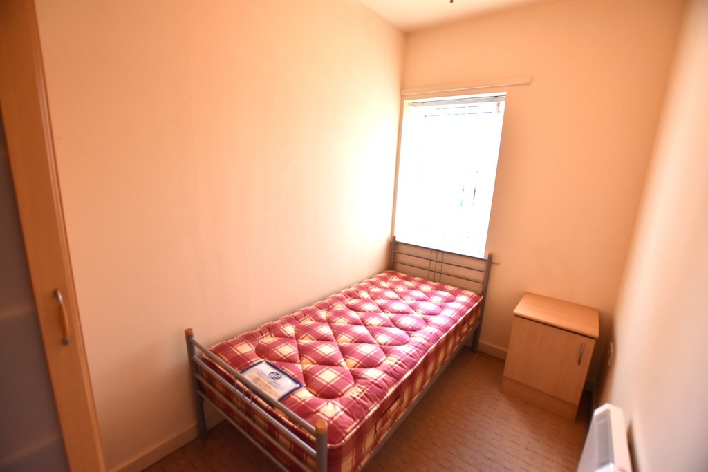 Images for Swinton, Manchester EAID:0c021585af0b9d676445b7c53ff3beb9 BID:1