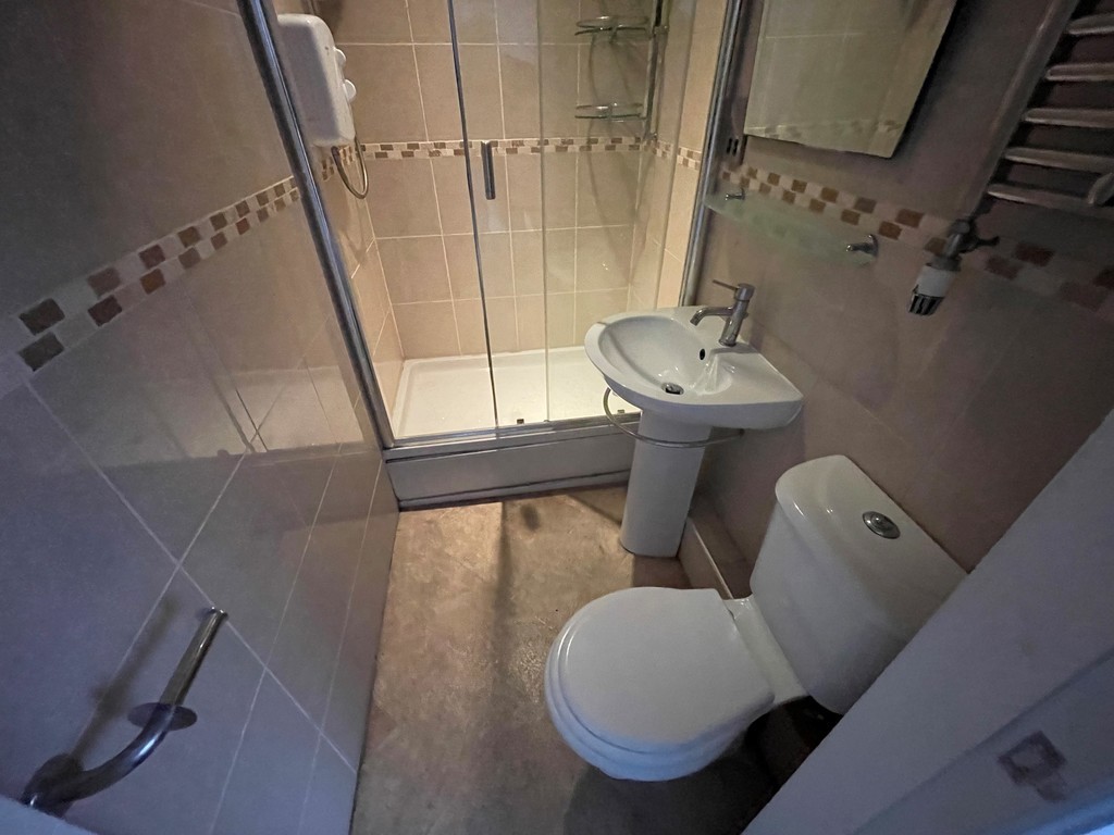 Images for Melrose Court, Kearsley, Bolton EAID:0c021585af0b9d676445b7c53ff3beb9 BID:1