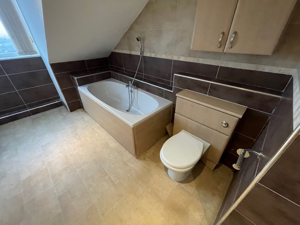 Images for Melrose Court, Kearsley, Bolton EAID:0c021585af0b9d676445b7c53ff3beb9 BID:1