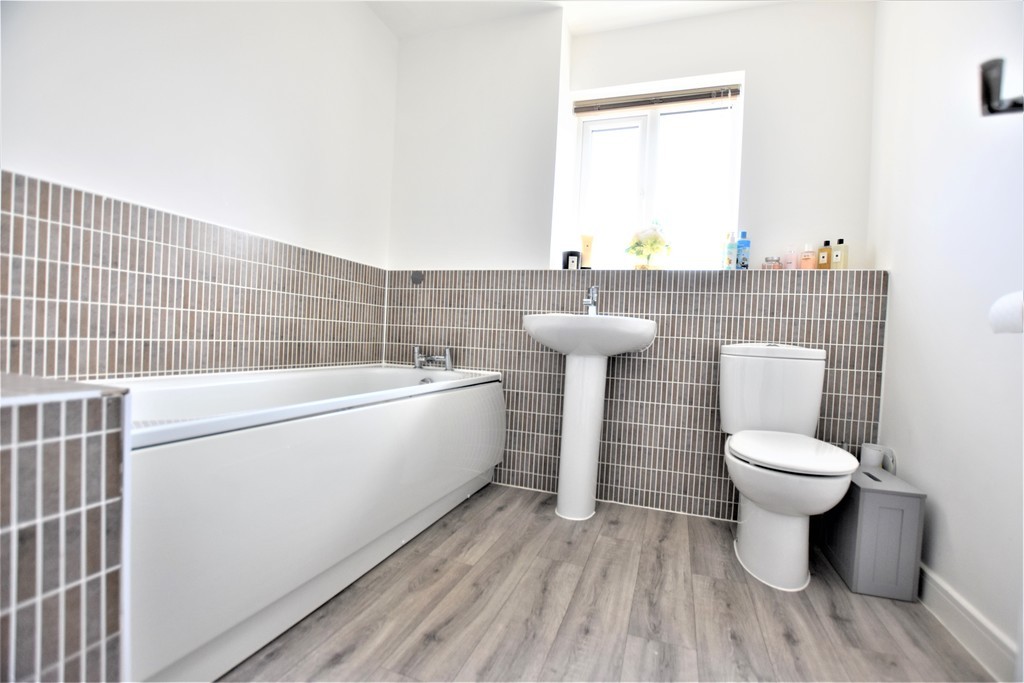 Images for Kentfield Drive, Bolton EAID:0c021585af0b9d676445b7c53ff3beb9 BID:1