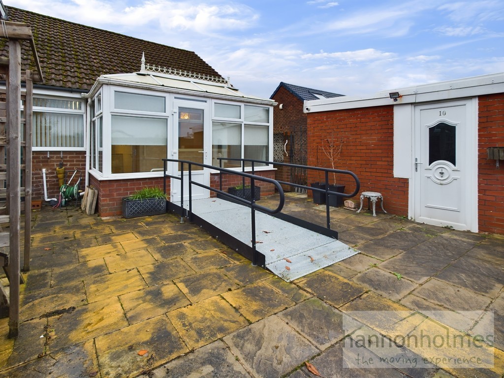 Images for Aintree Road, Little Lever, Bolton EAID:0c021585af0b9d676445b7c53ff3beb9 BID:1