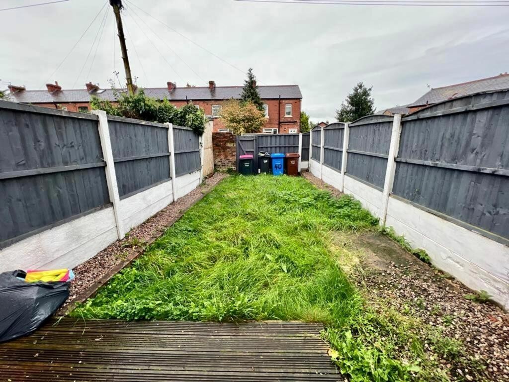 Images for St. Marys Road, Worsley, Manchester EAID:0c021585af0b9d676445b7c53ff3beb9 BID:1