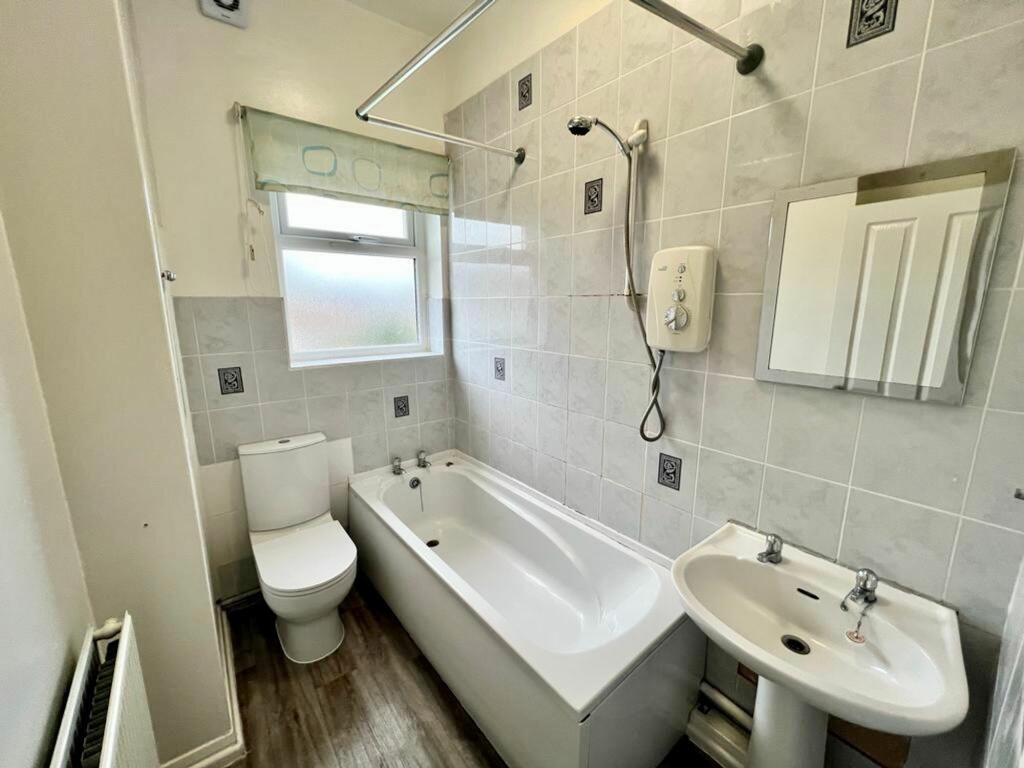 Images for St. Marys Road, Worsley, Manchester EAID:0c021585af0b9d676445b7c53ff3beb9 BID:1