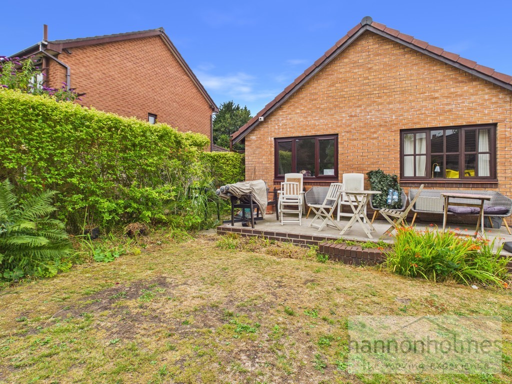 Images for Bramcote Avenue, Bolton EAID:0c021585af0b9d676445b7c53ff3beb9 BID:1