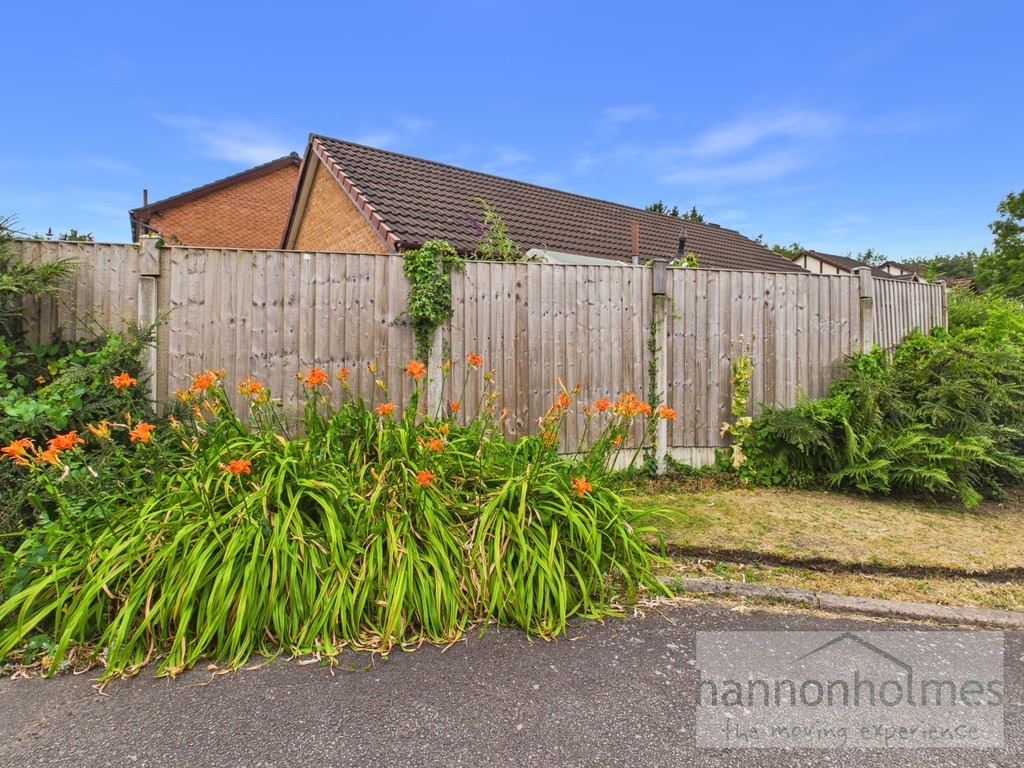 Images for Bramcote Avenue, Bolton EAID:0c021585af0b9d676445b7c53ff3beb9 BID:1